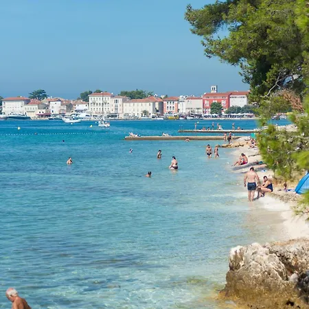 Aparment Karlo 100 M From The Beach Apartament Poreč